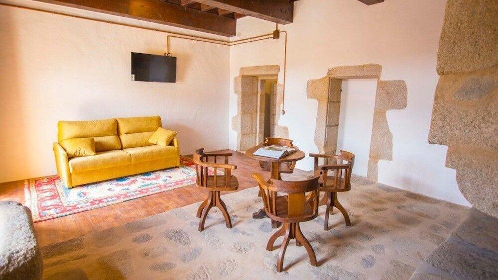 Foto de una habitación de Hostel Monasterio de Moraime