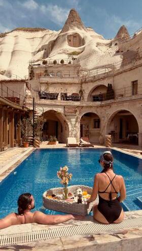 Foto de los servicios de Local Cave House Hotel
