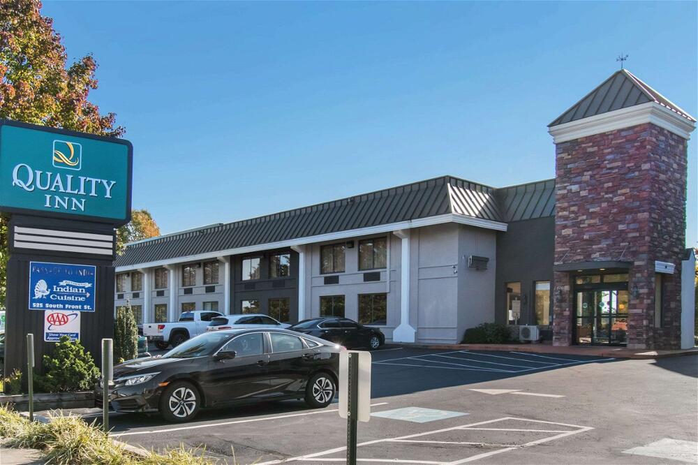 Foto del exterior de Hotel Quality Inn Riverfront