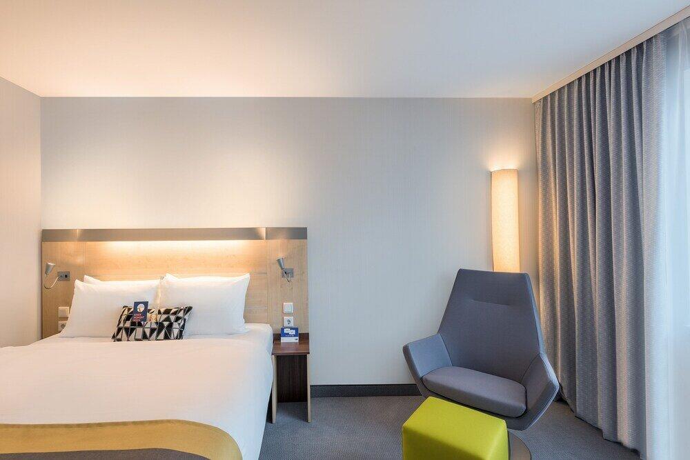 Foto de una habitación de Holiday Inn Express Gütersloh, an IHG Hotel