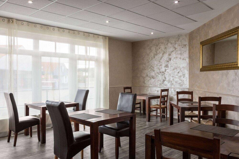 Foto de restauración de Hotel Amedia Express Bielefeld, Trademark Collection by Wyndham