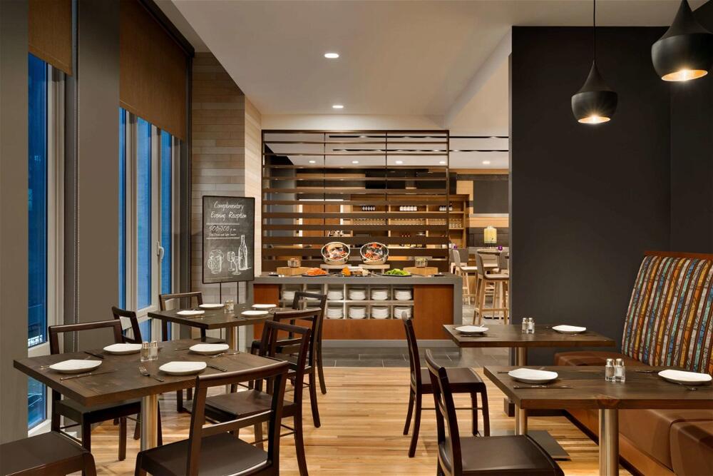 Foto de las zonas nobles de Hotel Embassy Suites By Hilton New York Manhattan Times Square
