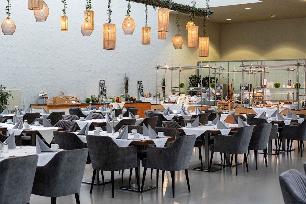 Foto de restauración de Eventhotel Pyramide