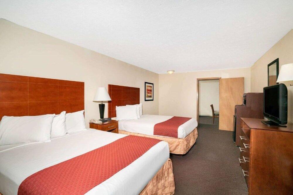 Foto de una habitación de Hotel Days Inn By Wyndham Pigeon Forge South