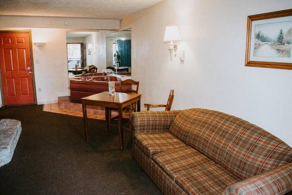 Foto de una habitación de Hotel Days Inn By Wyndham Pigeon Forge South