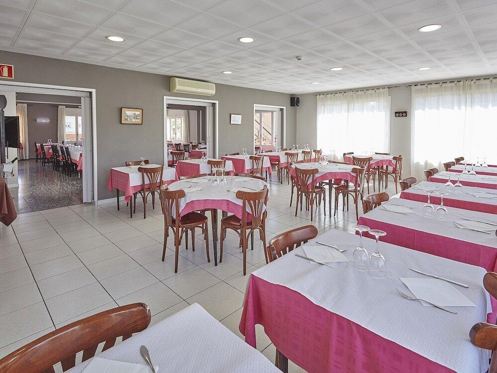 Foto de restauración de Hostal Mas Ferrer