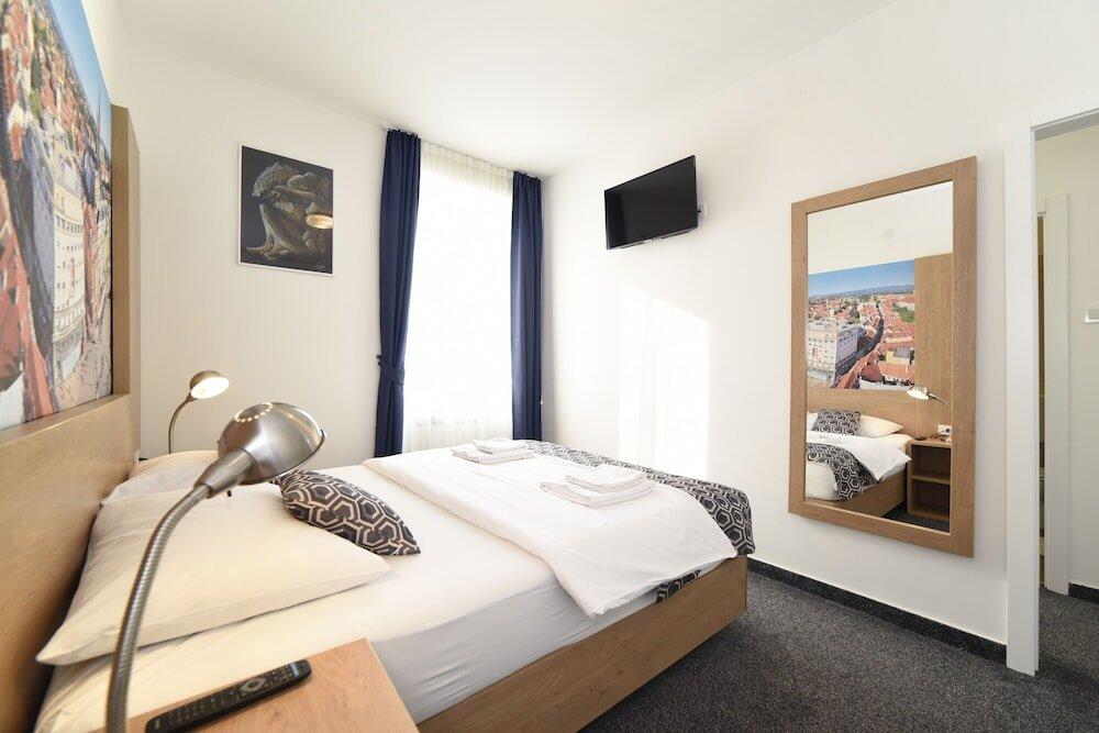Foto de una habitación de Hotel Orient Zagreb