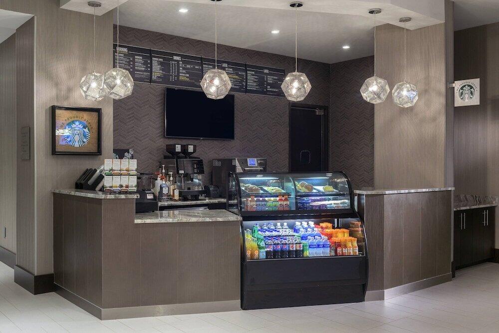 Foto de restauración de Hotel Courtyard by Marriott Edgewater NYC Area