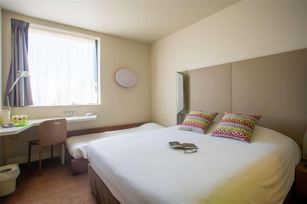 Foto de una habitación de Hotel Campanile Carcassonne Est - La Cité