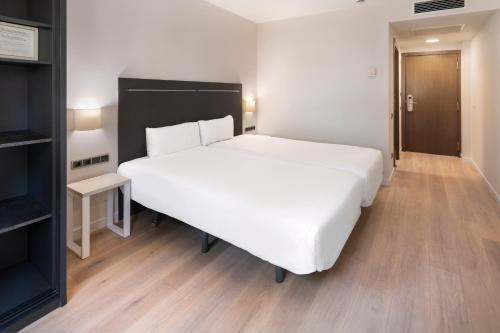 Foto general de B&amp;amp;B HOTEL Barcelona Rubí