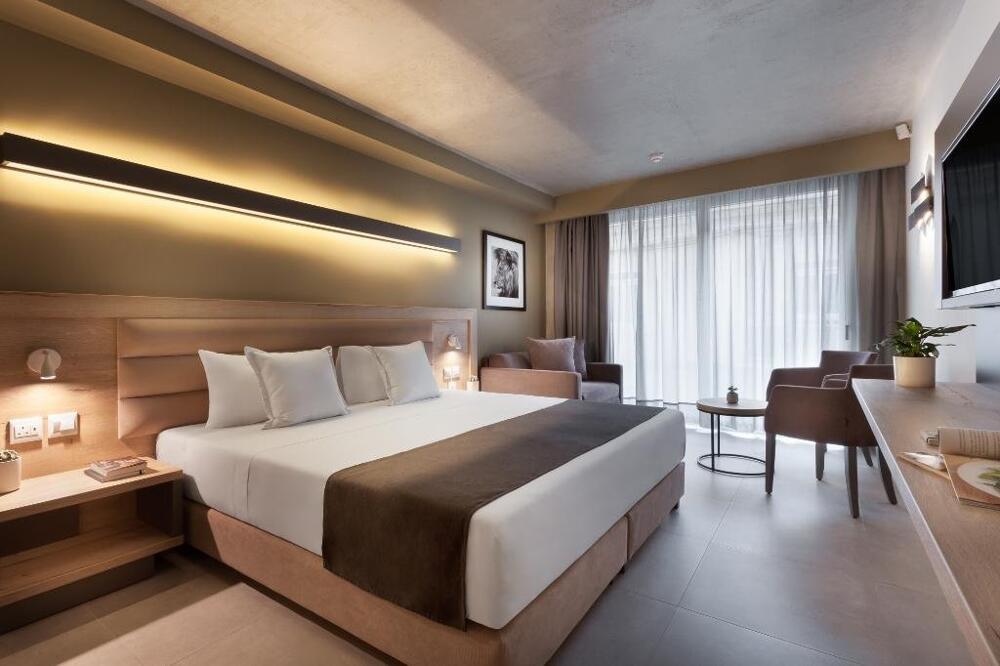 Foto de una habitación de Azur Hotel by ST Hotels