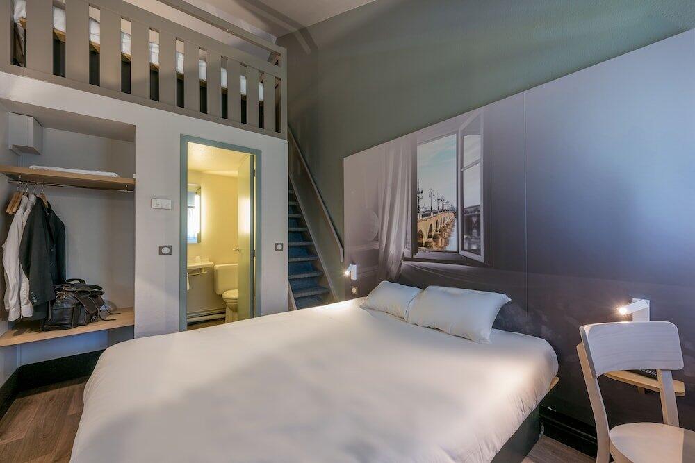 Foto de una habitación de B&amp;amp;B Hôtel Paris Malakoff Parc des Expositions