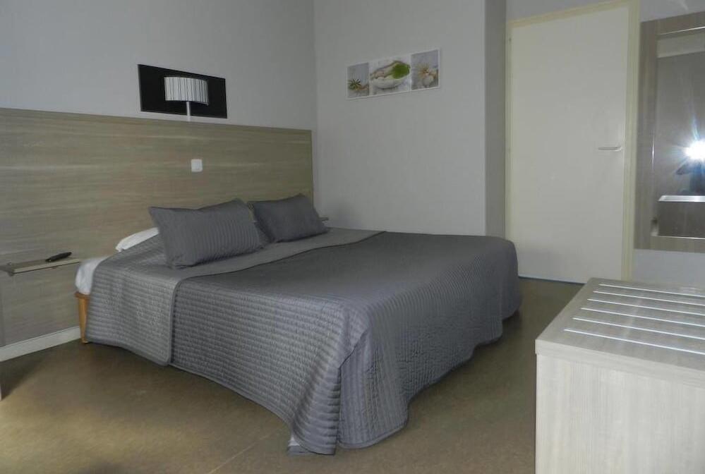 Foto de una habitación de Hôtel Le Cerizay