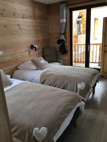 Foto de una habitación de Hôtel L&amp;#039;Echaillon