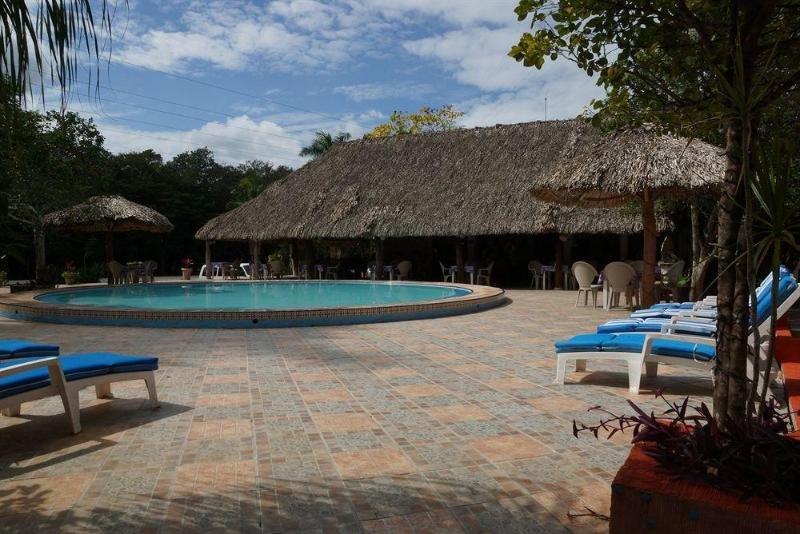 Photo – Hotel Doralba Inn Chichen
