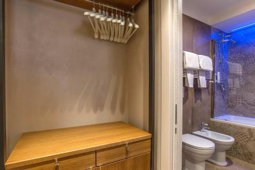 Foto del baño de Hotel Elite