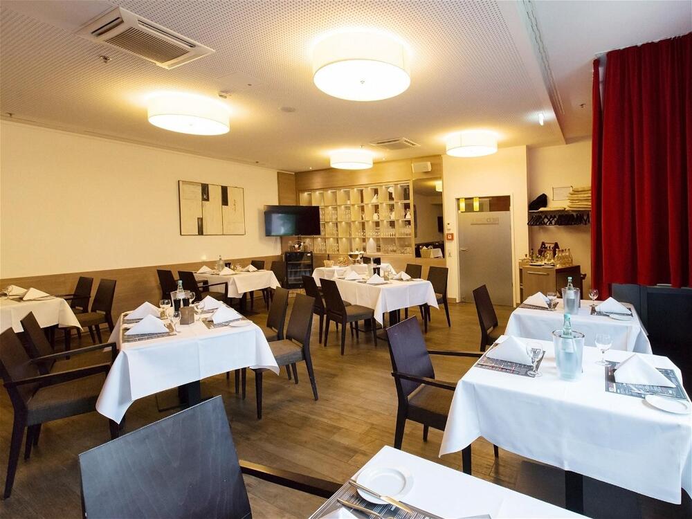 Foto de restauración de DORMERO Hotel Hannover