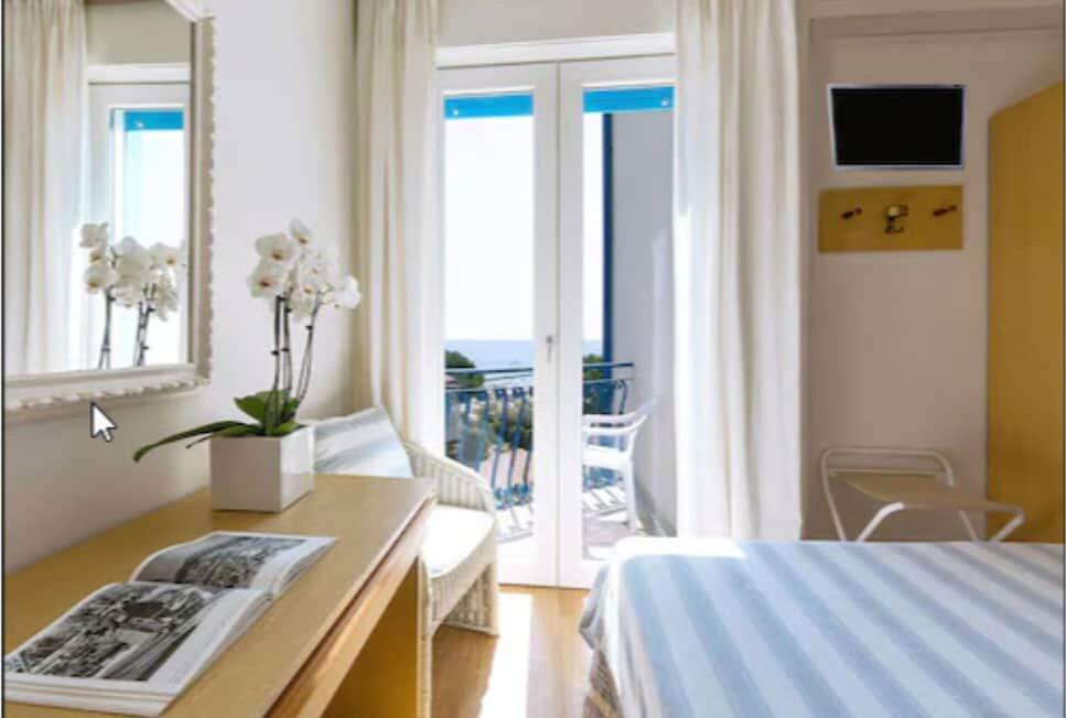 Foto de una habitación de Hotel Plaza Esplanade