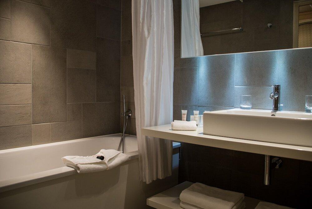 Foto del baño de Hotel Du Côté Des Olivades