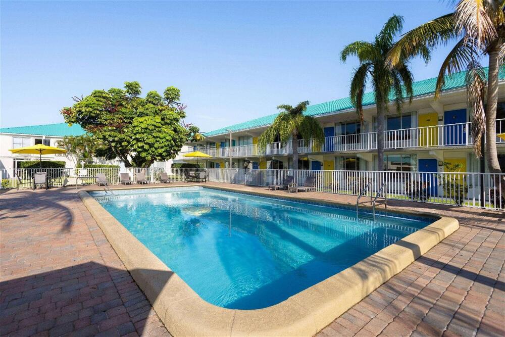 Facilities – Hotel Days Inn by Wyndham Fort Pierce Midtown