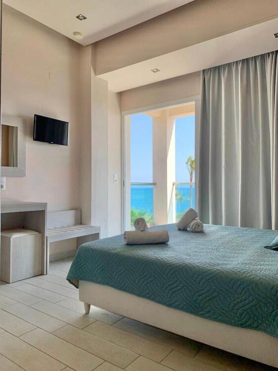 Foto de una habitación de Saradari Beach Hotel - Adults Only