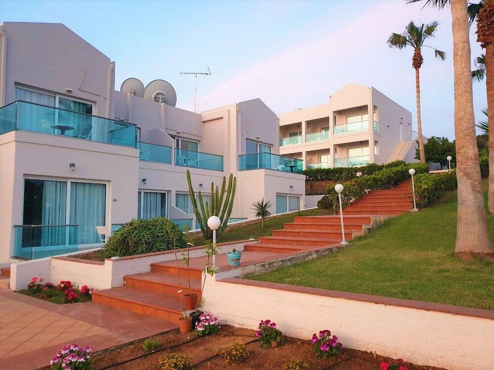 Foto del exterior de Saradari Beach Hotel - Adults Only