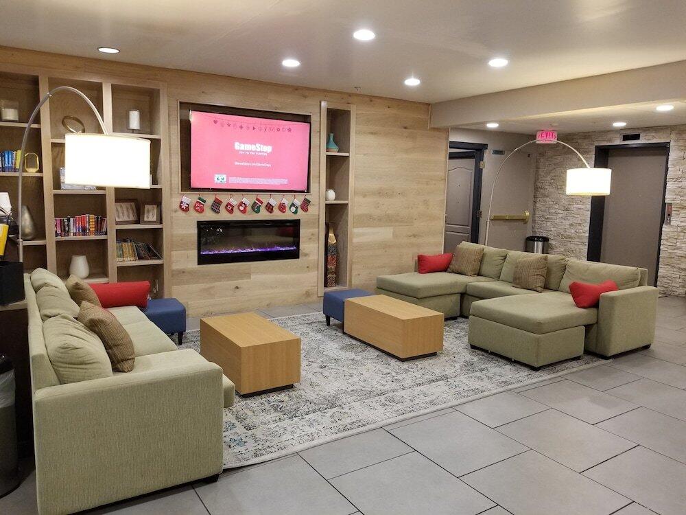 Foto de las zonas nobles de Hotel Country Inn &amp;amp; Suites by Radisson, Nashville Airport East, TN