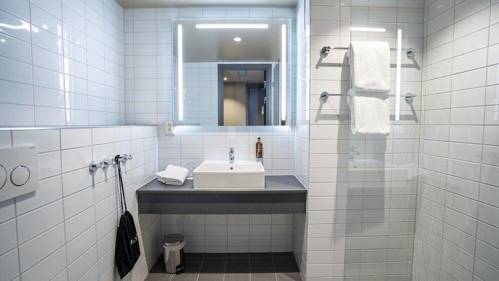 Foto del baño de Clarion Collection Hotel Fregatten