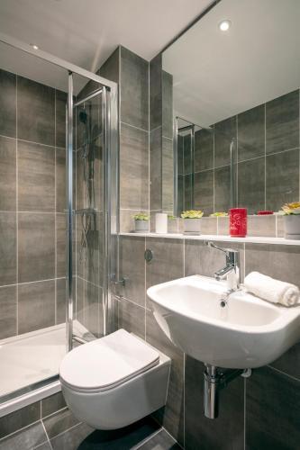 Foto del baño de Coleman Court Summer Apartments