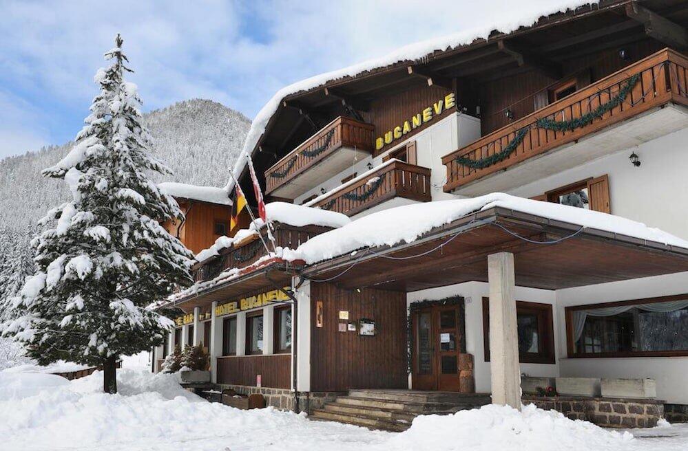 Foto del exterior de Hotel Bucaneve