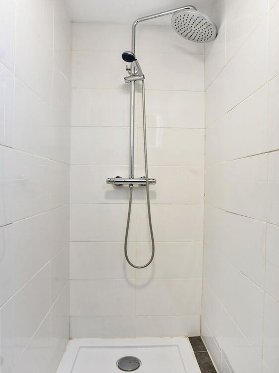 Foto del baño de Hello Feria
