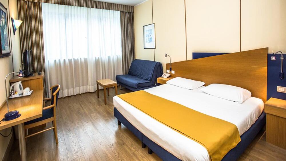 Foto de una habitación de Hotel Express Aosta East