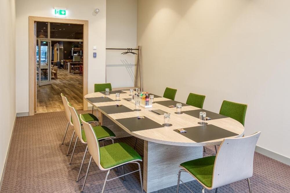 Photo – IntercityHotel Berlin Airport BER Terminal 1+2