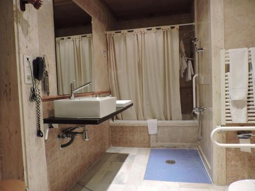 Foto del baño de Hotel Palacio de Oñate