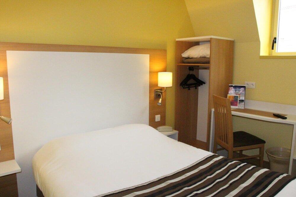 Foto de una habitación de The Originals City, Hôtel Continental, Poitiers (Inter-Hotel)