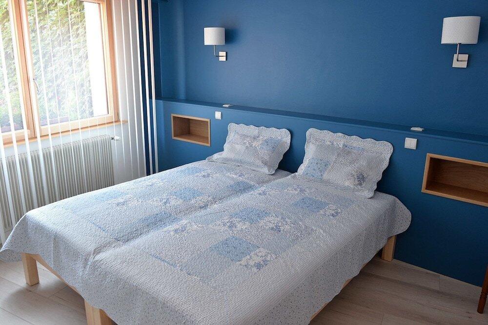 Foto de una habitación de Casas y chalets S&amp;#039;Harzala Bleu