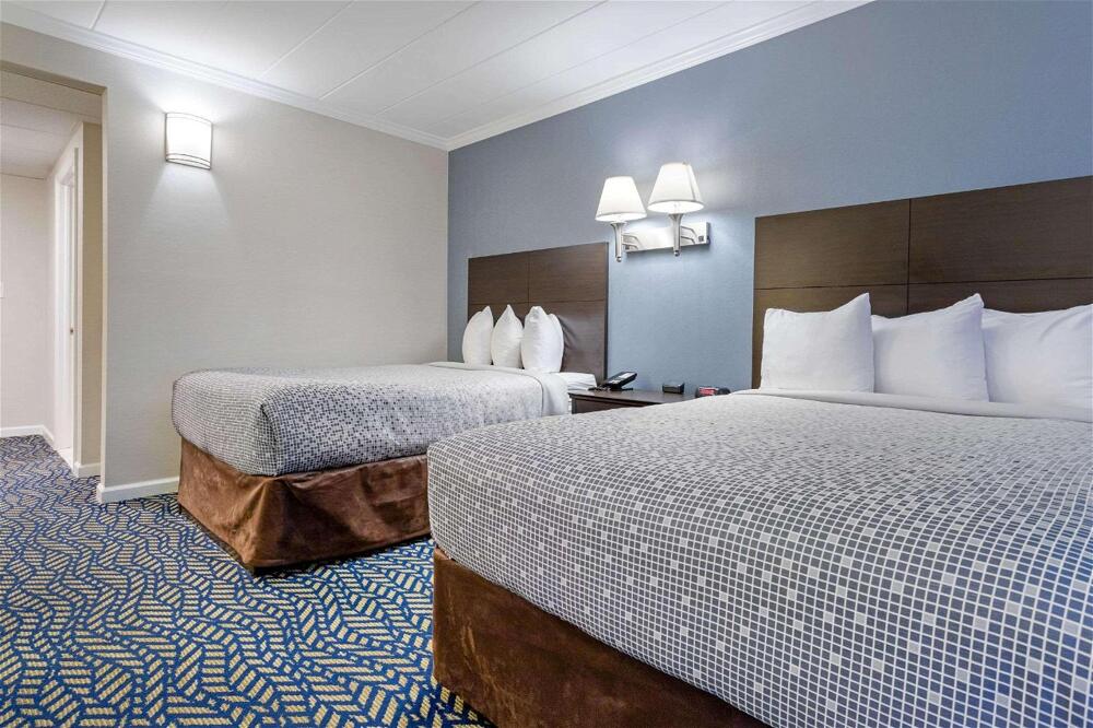 Foto de una habitación de Hotel Econo Lodge Hicksville