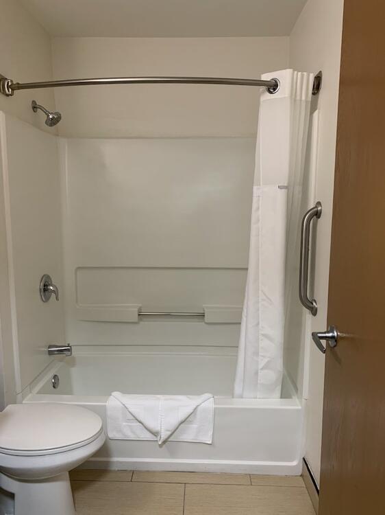 Foto del baño de Hotel Ramada by Wyndham Santa Fe