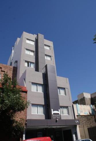 Foto del exterior de Hotel Novum Suites