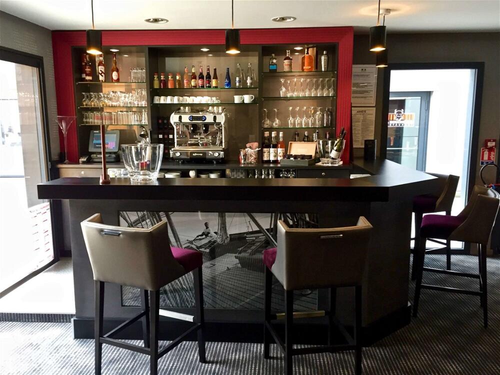 Foto de restauración de Kyriad Auray - Carnac