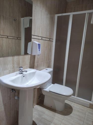 Foto del baño de Hostal La Gallega