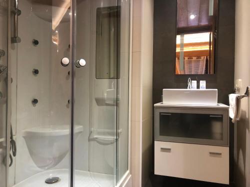Foto del baño de Hostal Piteus