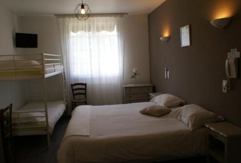 Foto de una habitación de Hotel Le Petit Manoir Logis