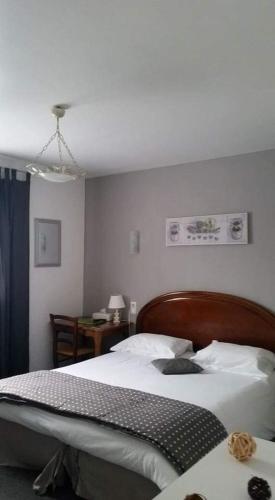 Foto de una habitación de Hotel Le Petit Manoir Logis