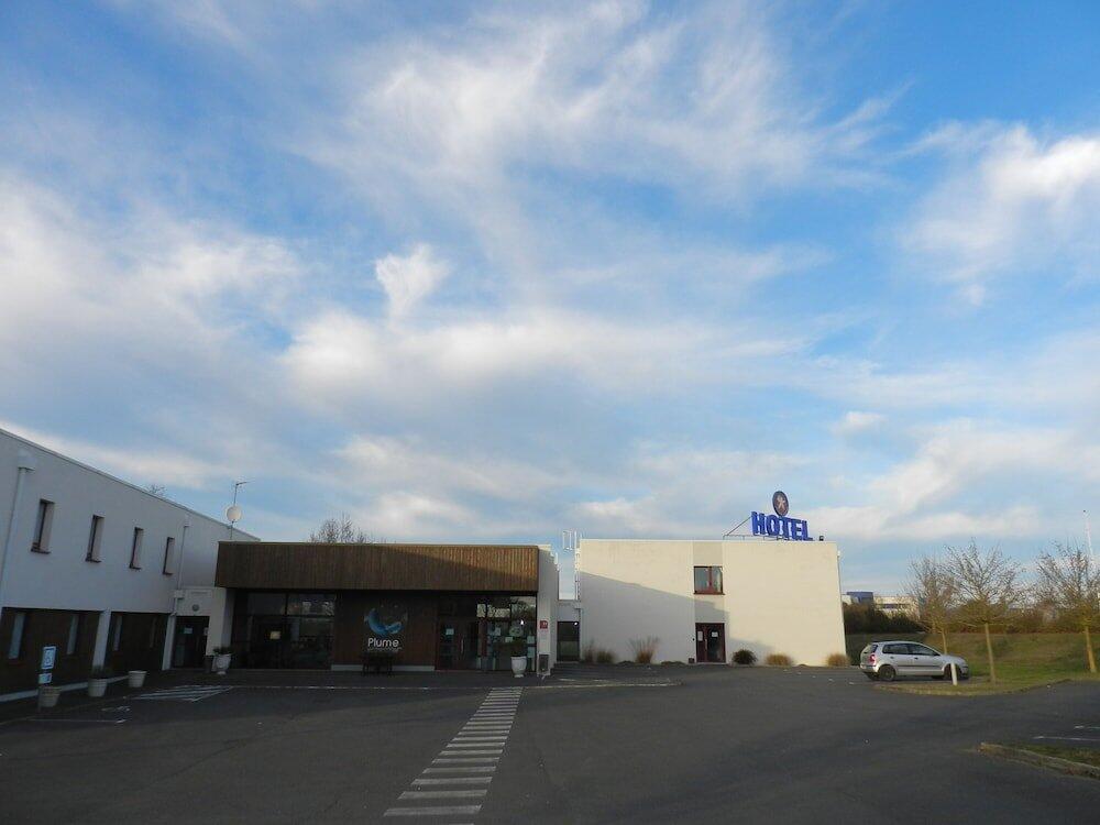 Foto del entorno de The Originals City, Plume Hôtel, Bressuire (Inter-Hotel)
