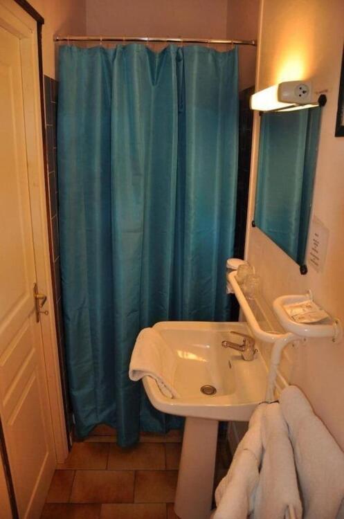 Foto del baño de Hotel La Cigalière