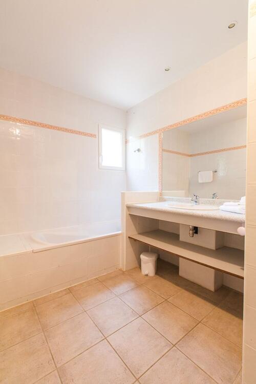 Bathroom – Campsite Vayamundo Quillan L&amp;#039;Espinet