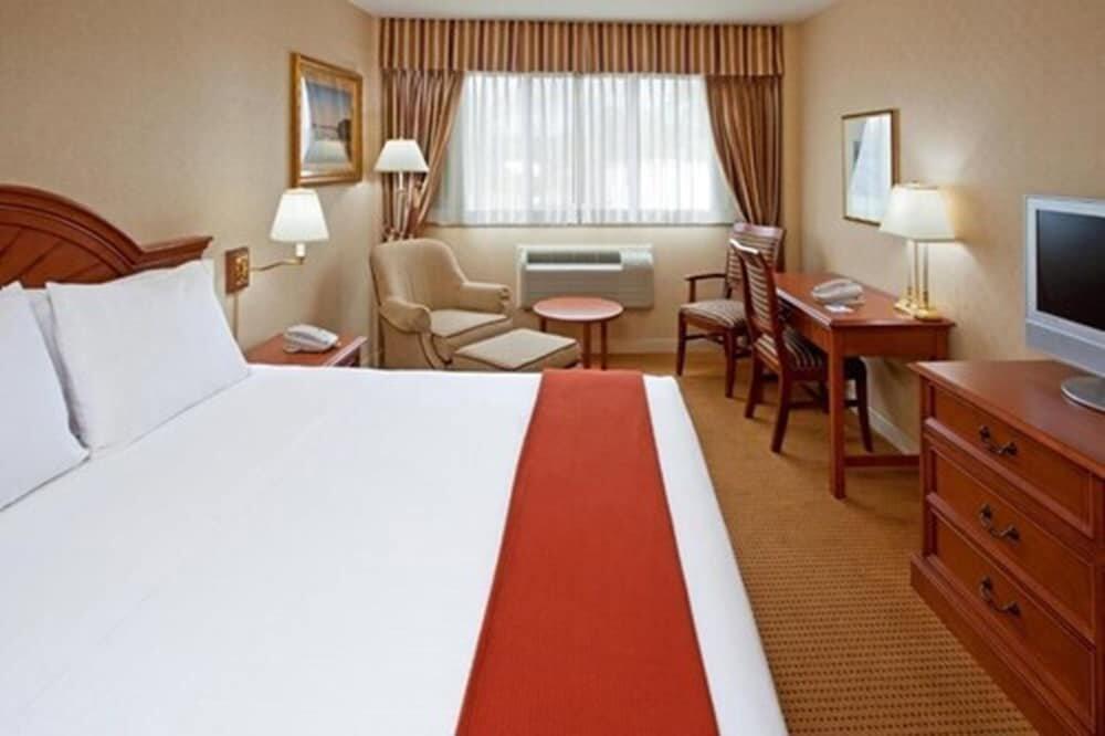 Foto de una habitación de Hotel Five Towns Inn - JFK Airport