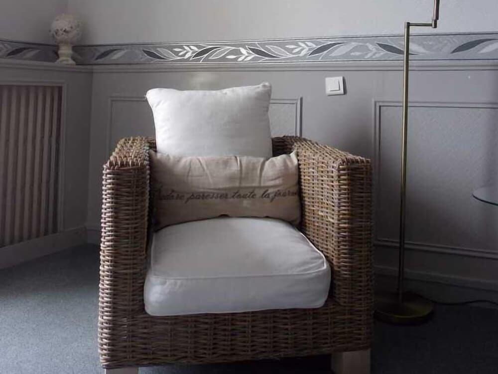 Foto de una habitación de The Originals Boutique, Hôtel d&amp;#039;Angleterre, Fécamp