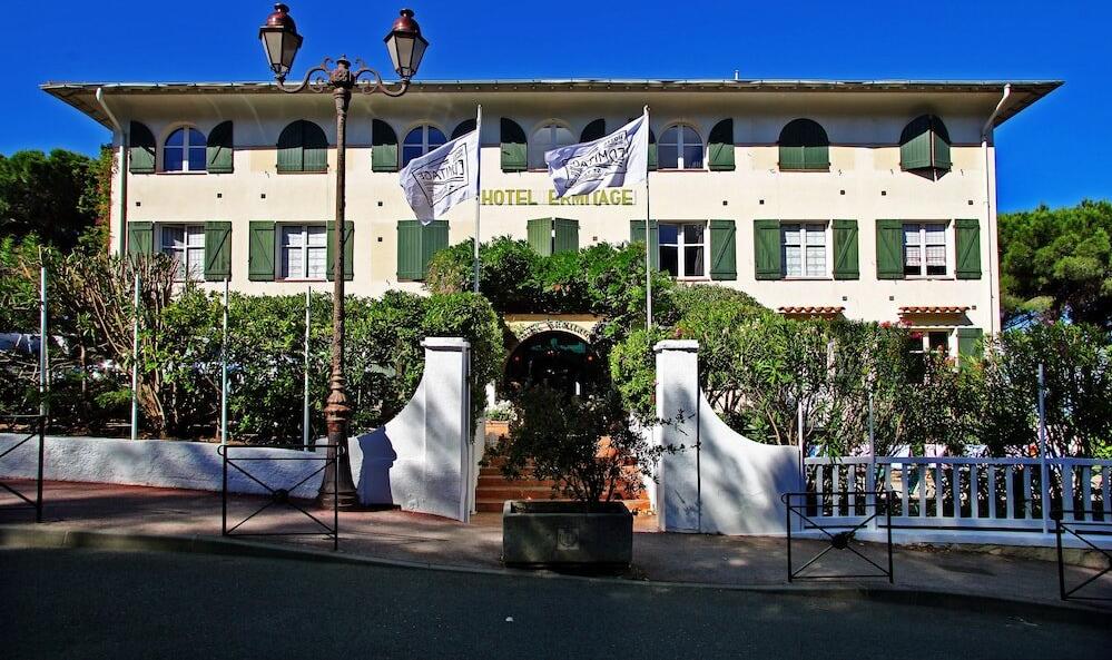 Foto del exterior de Hotel Ermitage